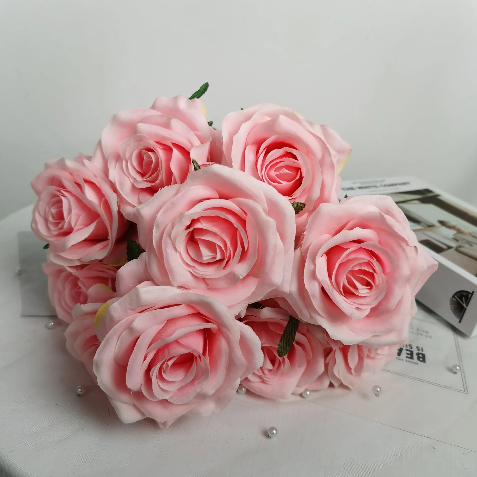 bouquet de roses artificielles pour mariage et décoration intérieure - vue 15 sur 30