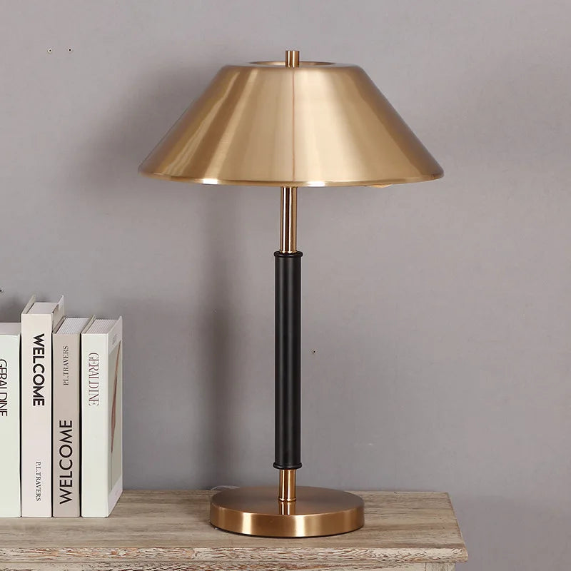 Nordic Copper Table Lamp with Changeable Bulb Led Desk Light for Bedroom Living Room - vue 7 sur 7