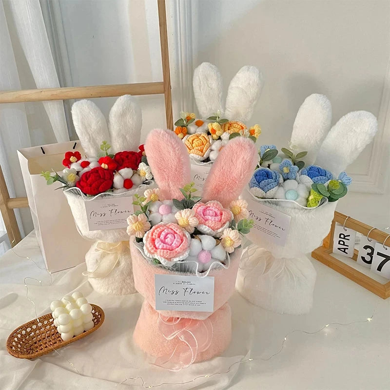 bouquet de roses tricotées cadeau de saint-valentin et noël en dessin animé - vue 2 sur 9