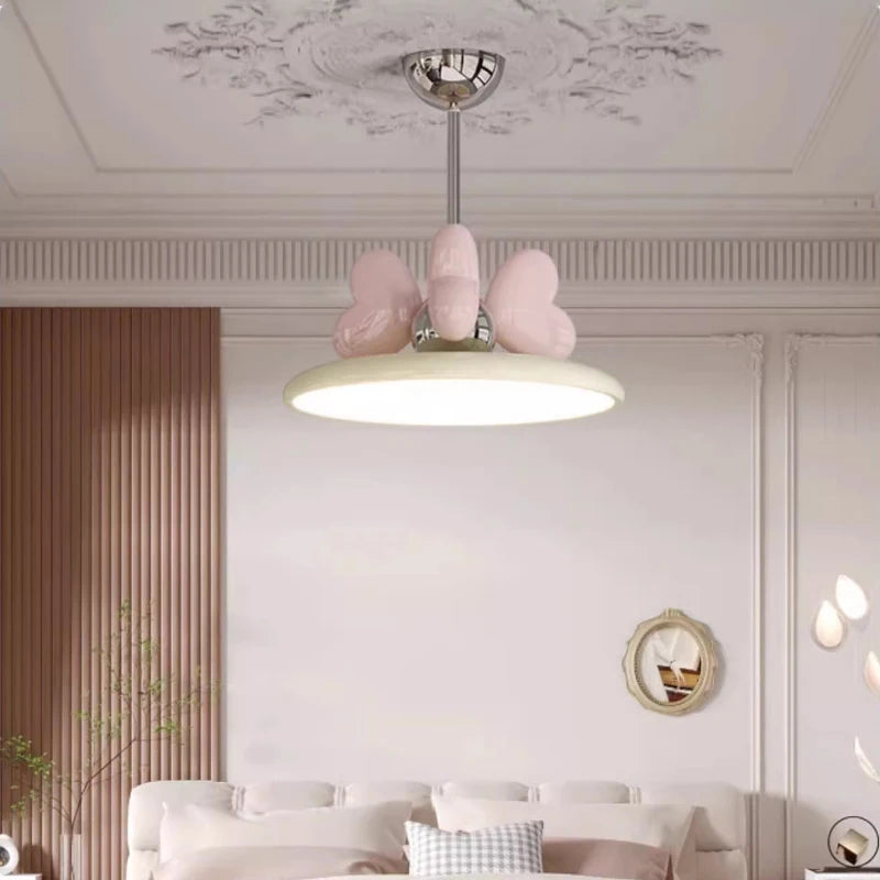 lustre romantique mignon pour chambre de princesse enfant