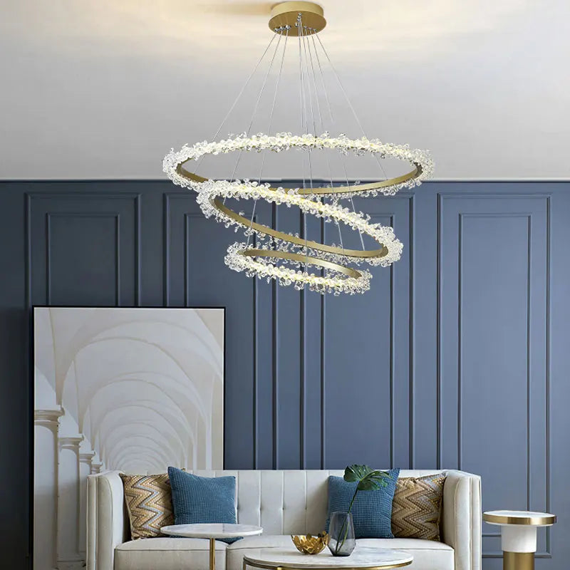 lustre en cristal de luxe avec anneau doré lumineux et élégant - vue 4 sur 18