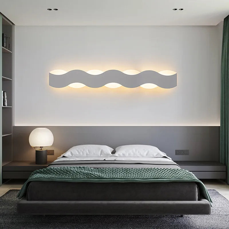 Applique murale LED moderne en forme de vague pour couloir intérieur - vue 3 sur 18