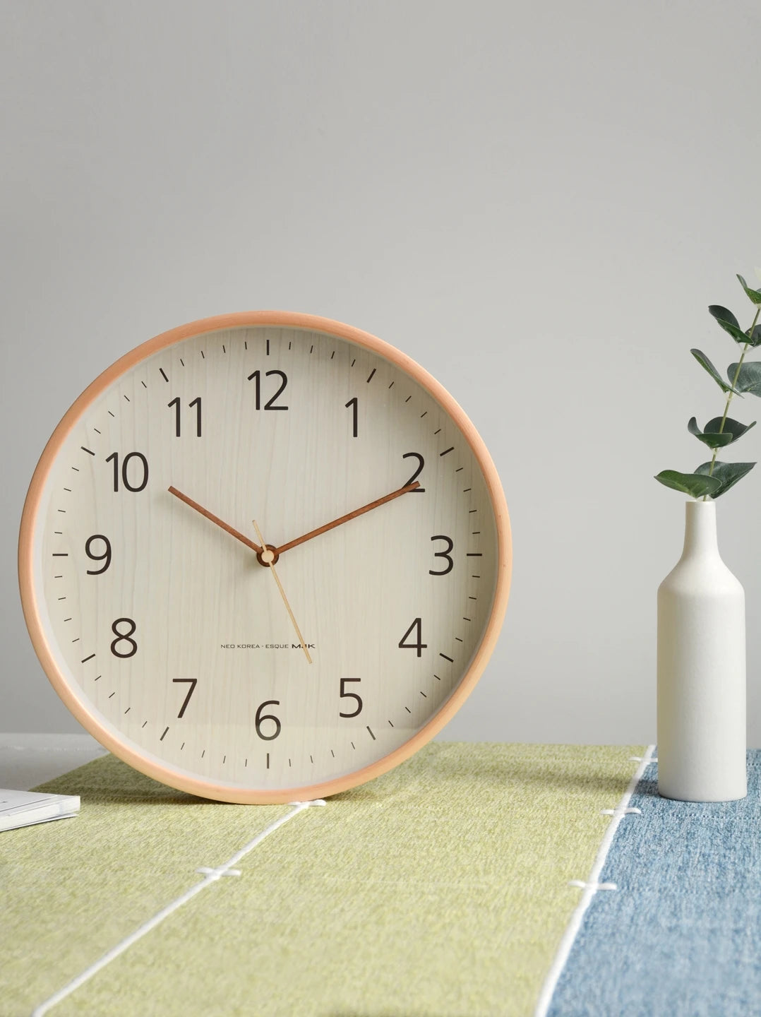horloge murale en bois moderne décoration créative pour maison - vue 2 sur 7