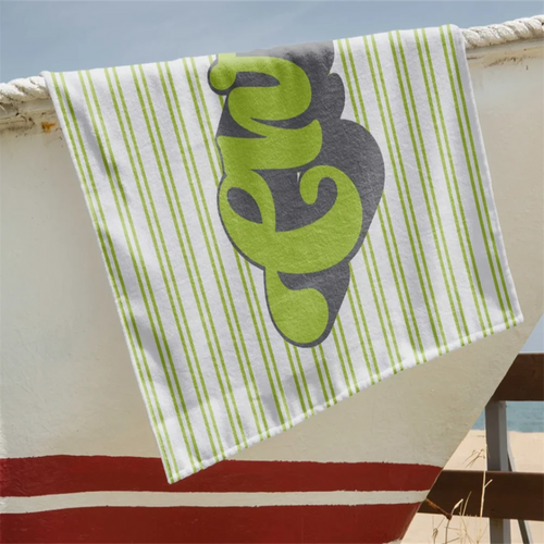 Serviette de plage rayée rétro personnalisée hippie