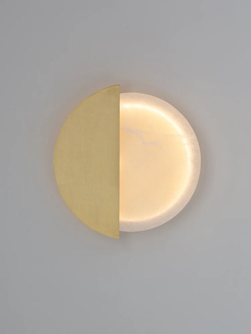 applique murale en cuivre avec lumière led élégante et moderne