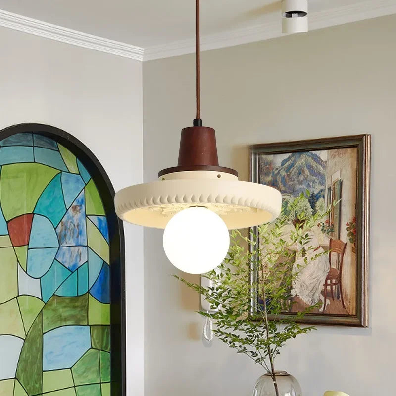 lustre rétro en résine gravée style antique décoratif - vue 5 sur 14