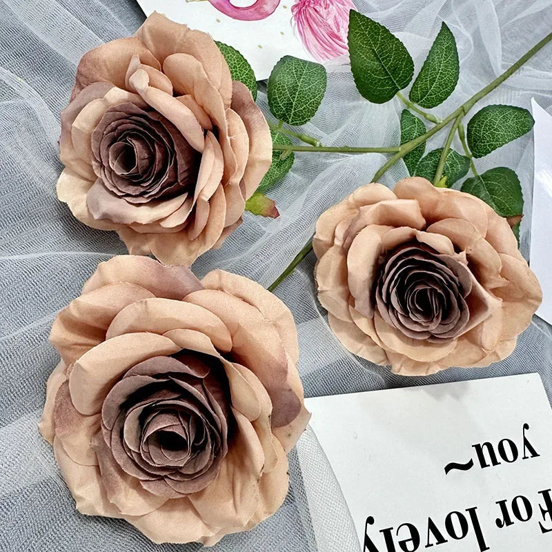 décoration florale en soie avec roses et branches pour fêtes - vue 13 sur 14