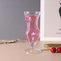 Verre à cocktail forme humaine design amusant