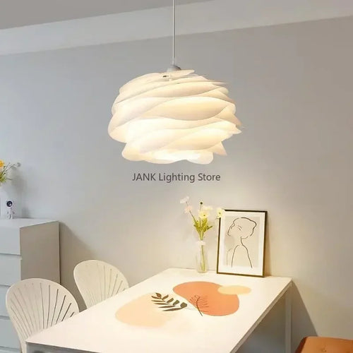 suspension en acrylique design danois pour décoration intérieure romantique - vue 3 sur 8
