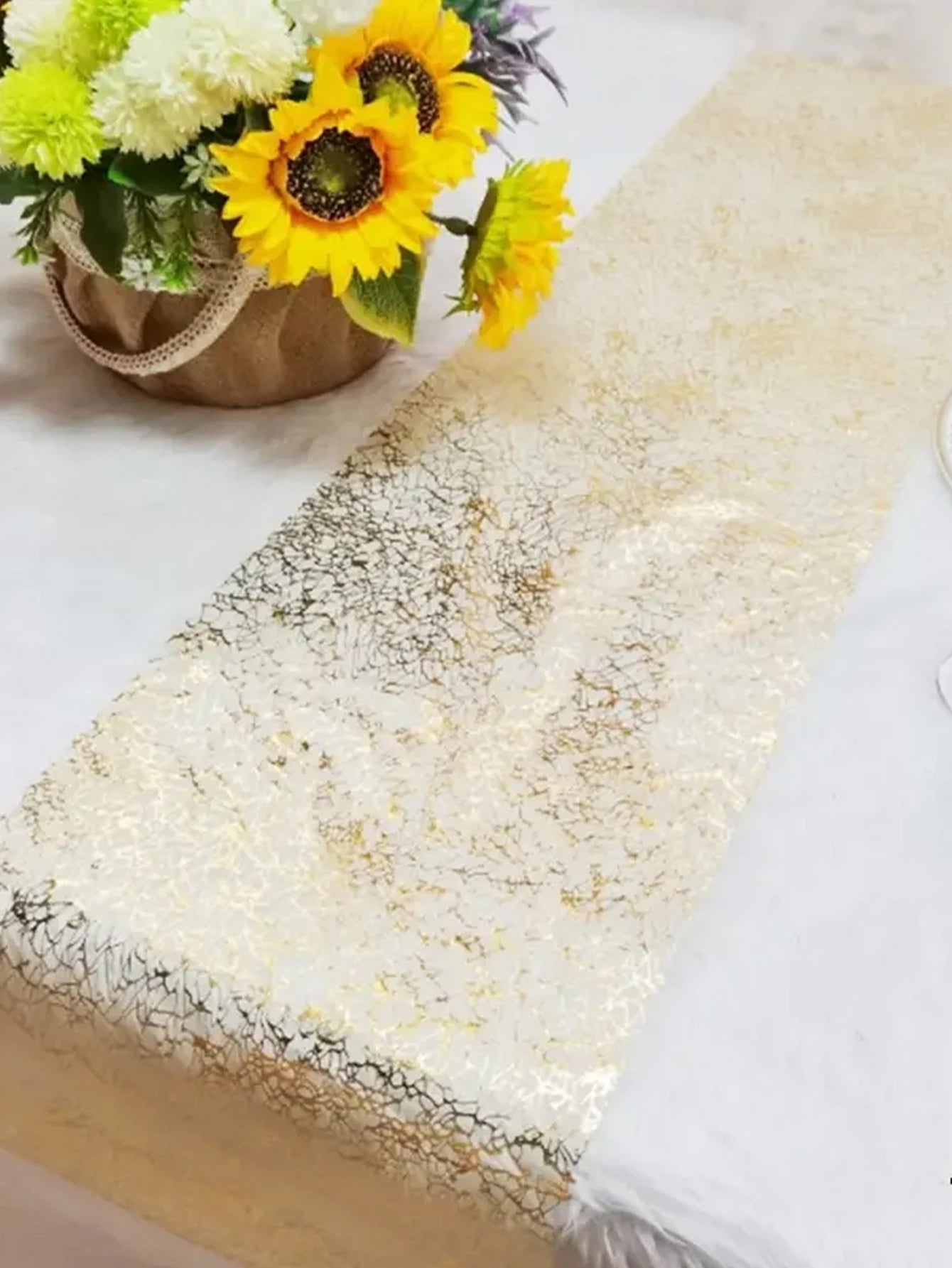 Chemin de table rose gold paillettes brillantes fête - vue 4 sur 7