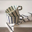 Mug céramique style nordique rayures géométriques anse peinte