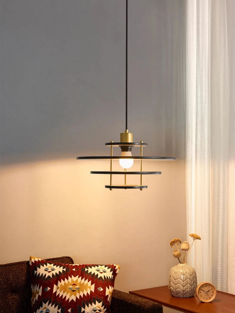 lustre en bois massif style médiéval pour restaurant et bar - vue 3 sur 10