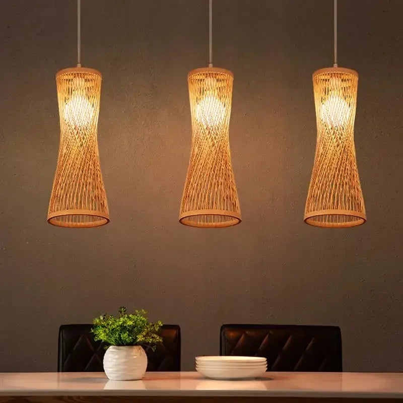 lustre en bambou et rotin tissé style japonais pour décoration