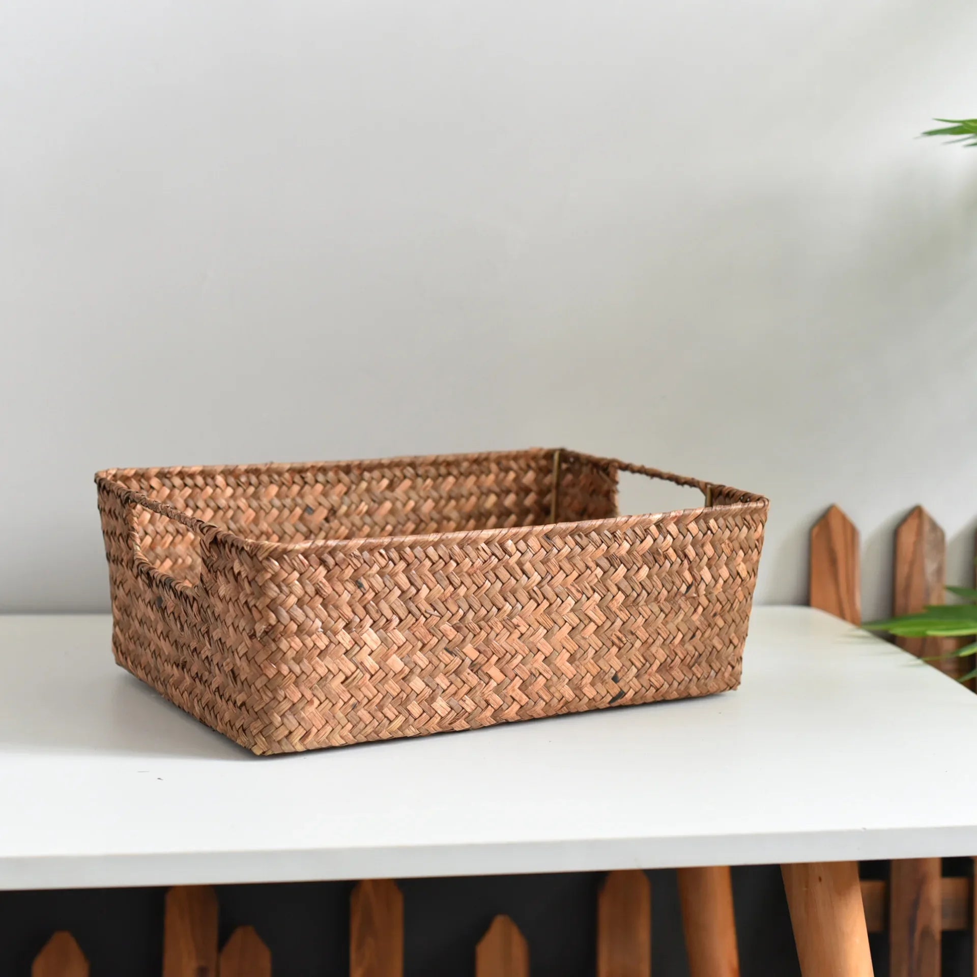 panier en osier tressé pour rangement et décoration - vue 8 sur 8