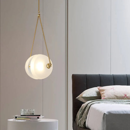 Suspension LED en verre blanc lait
