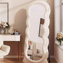 miroir debout design nordique esthétique pour décoration moderne