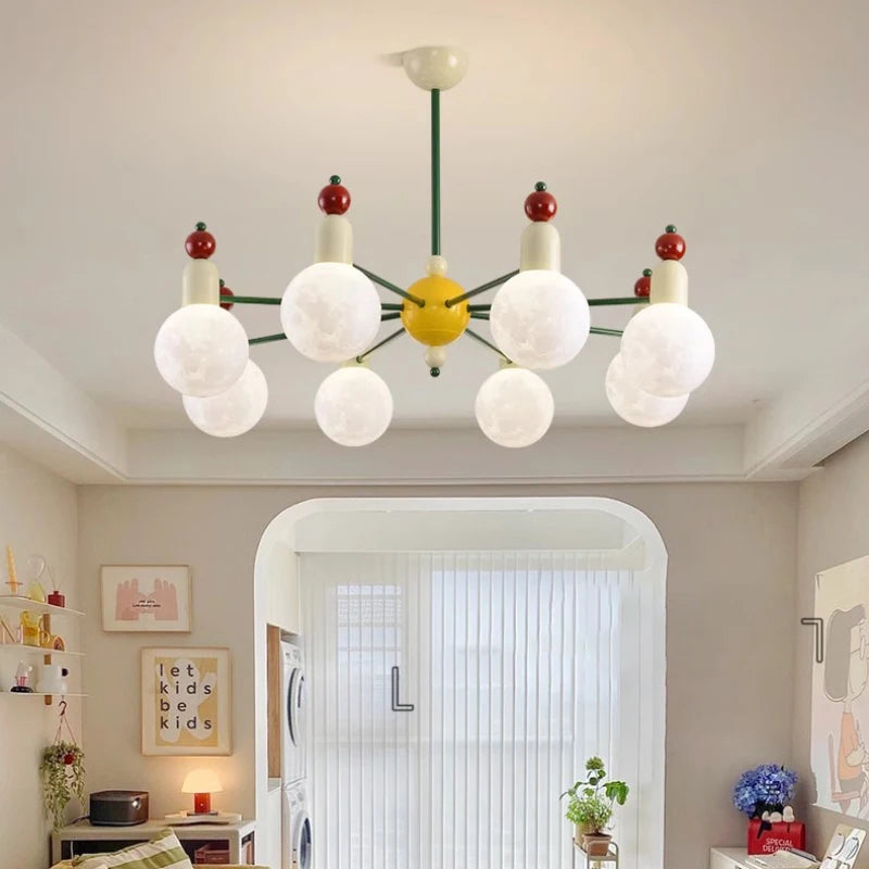 lustre moderne pour chambre d'enfants design nordique lumineux et coloré - vue 3 sur 12