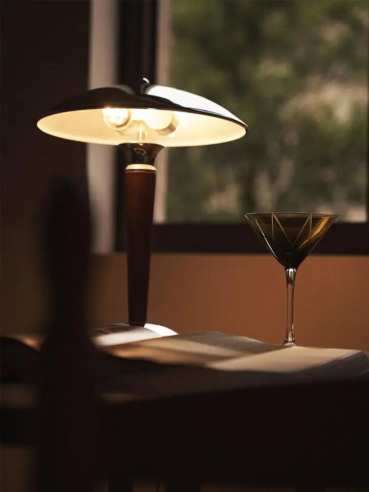 lampe de bureau style industriel en bois et fer - vue 3 sur 8