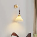lustre vintage japonais avec abat-jour plissé en noyer