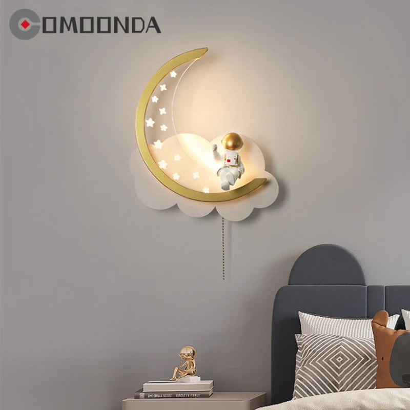 Applique murale moderne en forme de lune avec veilleuse led - vue 2 sur 7
