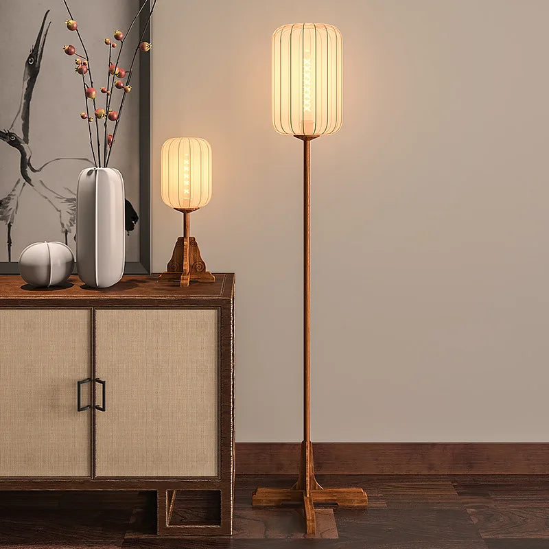 lampadaire style vintage en bois et cuivre pour hôtel et restaurant - vue 3 sur 9