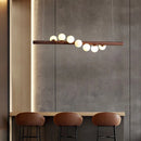lustre en bois de noyer et verre design moderne pour intérieur élégant