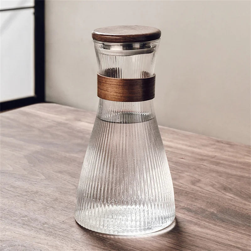 Carafe en verre style japonais etui noyer stries