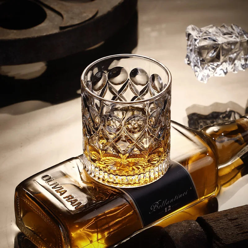 Verres whisky old fashioned gravés motif décoratif