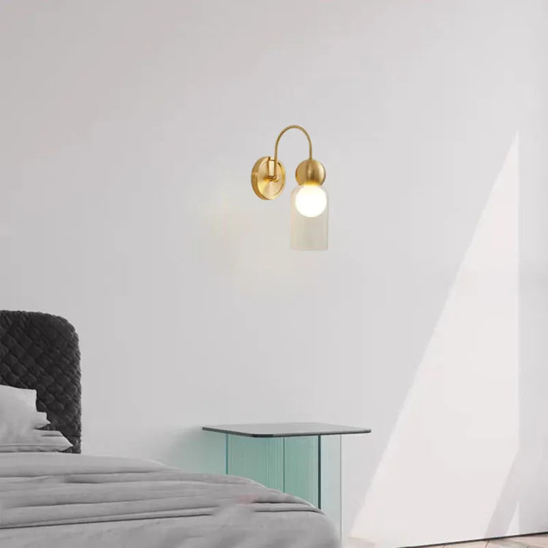 applique murale moderne en verre et cuivre pour escaliers allée - vue 4 sur 10
