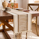 Chemin de table macramé bohème kaki à pompons