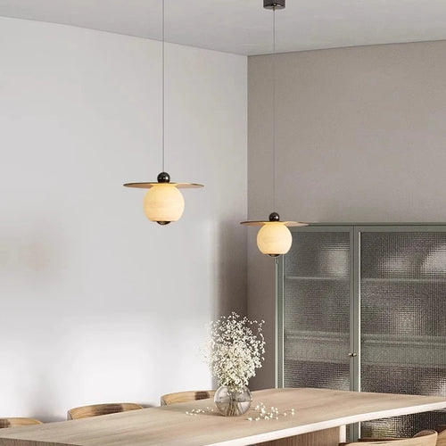 Lustre design de luxe en marbre naturel et laiton - vue 3 sur 16