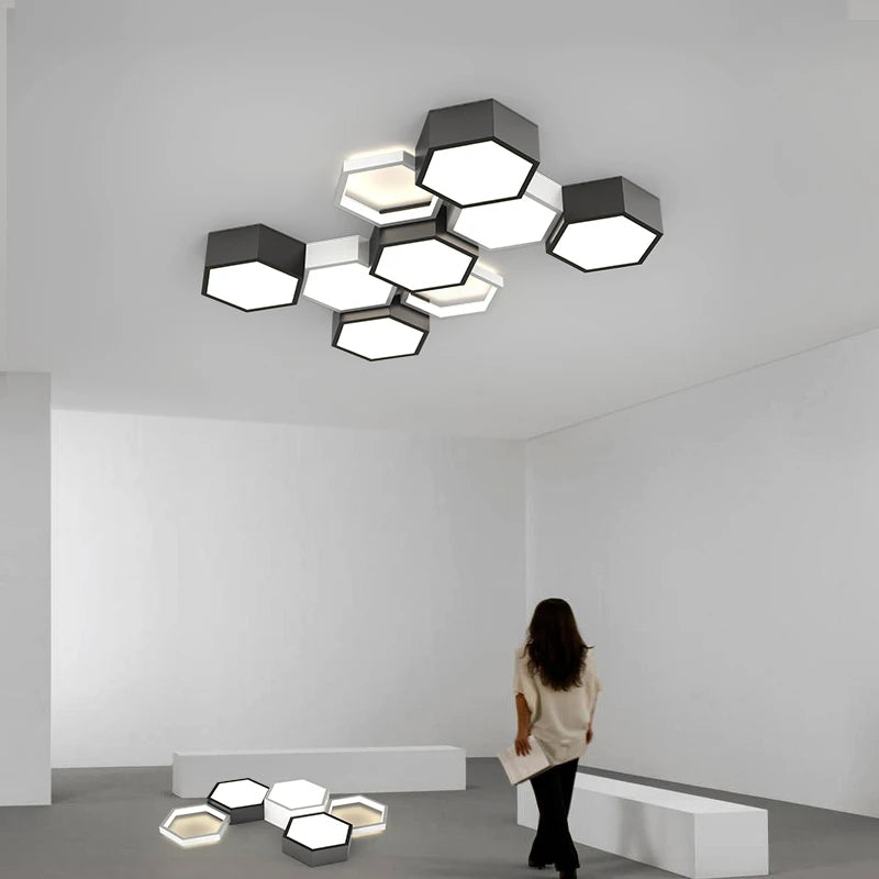 plafonnier triangle ultra mince moderne design élégant pour intérieur - vue 3 sur 13