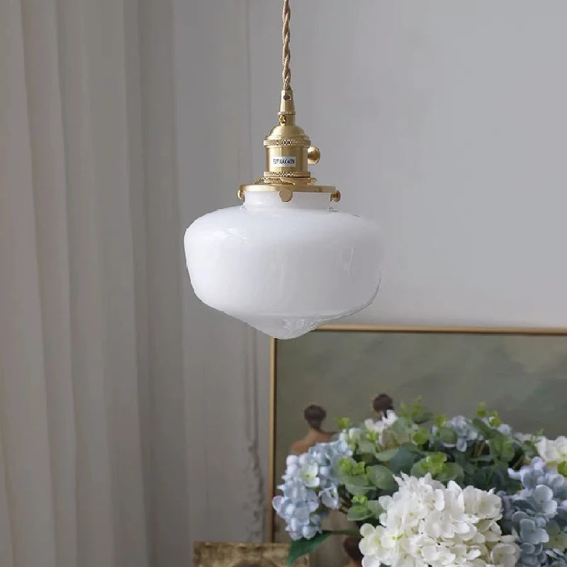 suspension en verre laiteux style nordique rétro décoration intérieure - vue 7 sur 8