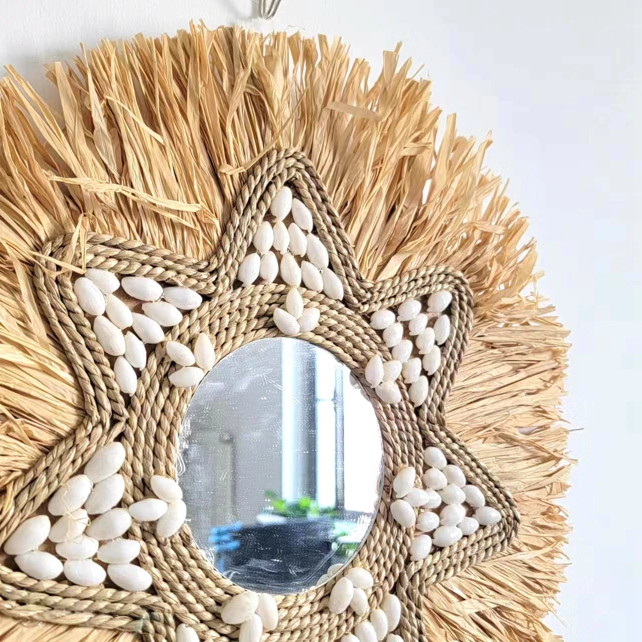 miroir décoratif en raphia et coquillages pour décoration murale - vue 4 sur 5
