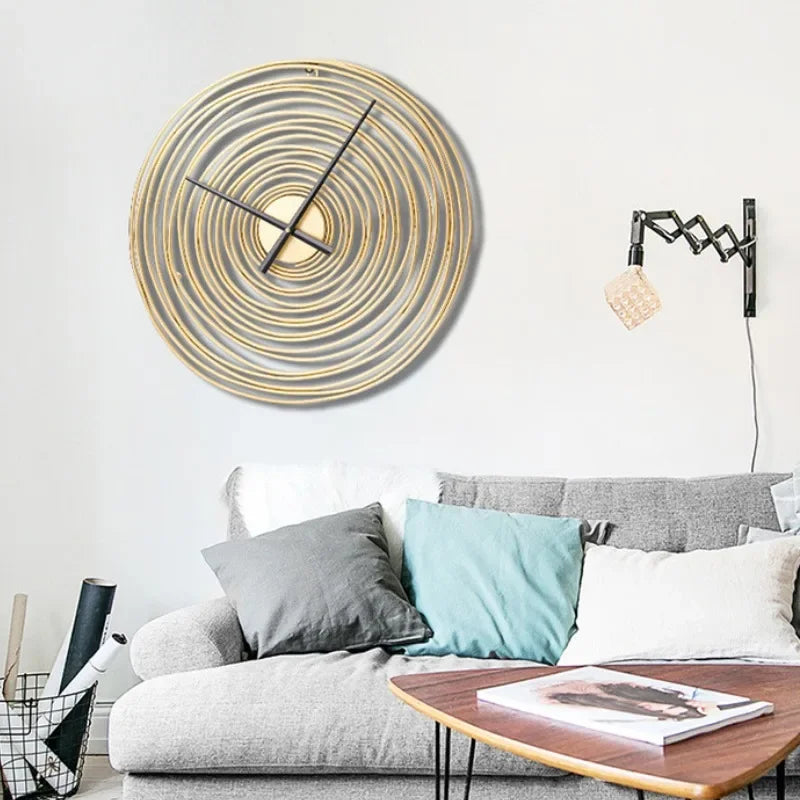 horloge murale moderne silencieuse en métal design élégant pour intérieur - vue 3 sur 7