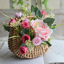 panier en rotin et osier pour fleurs et rangement