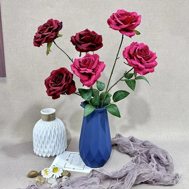 décoration florale en soie avec roses et branches pour fêtes - vue 3 sur 14