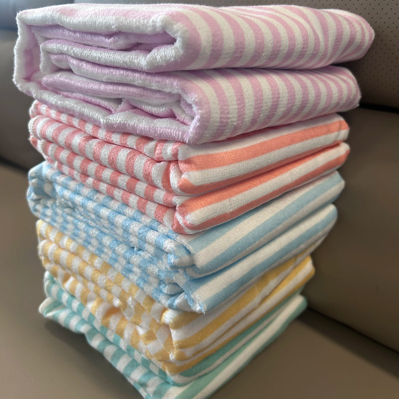 serviette de plage personnalisée rayures monogramme style preppy