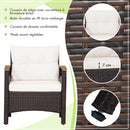 mobilier de jardin en rotin avec deux fauteuils et une table