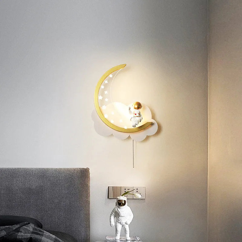 Applique murale moderne en forme de lune avec veilleuse led - vue 3 sur 7