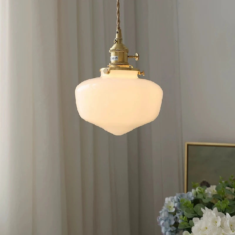 suspension en verre laiteux style nordique rétro décoration intérieure - vue 4 sur 8