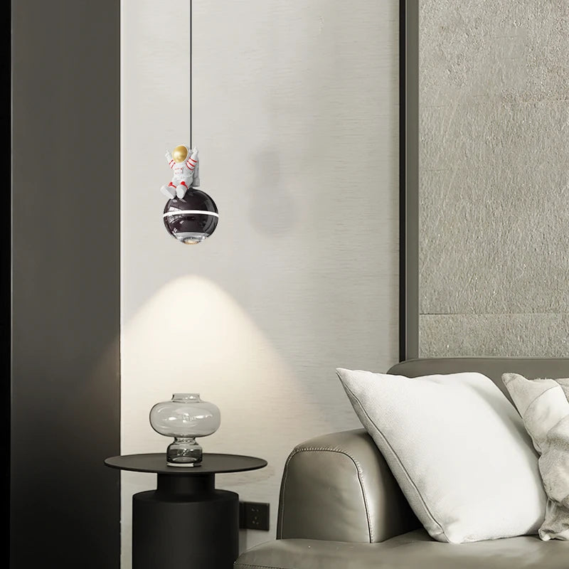 lustre moderne led design astronaute petites suspension - vue 3 sur 18