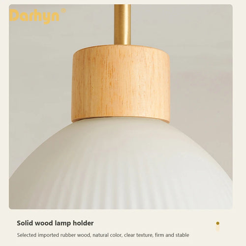 lustre en bois simple avec abat-jour en verre - vue 7 sur 12