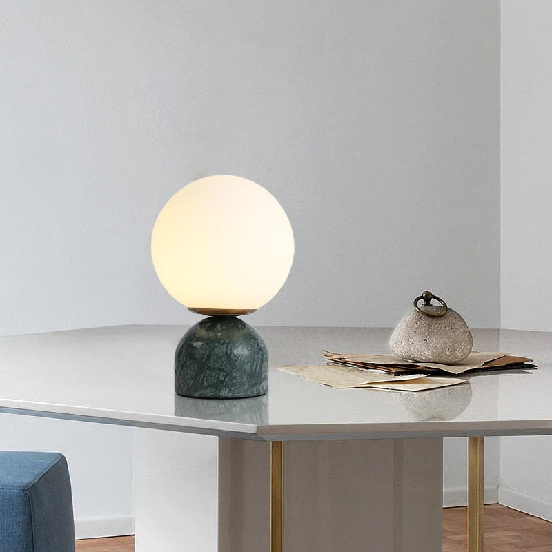 Lampe de table LED en verre et marbre - vue 5 sur 9