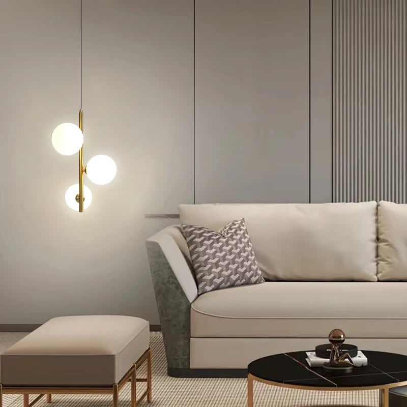 suspension moderne en verre et laiton noir design lumineux - vue 4 sur 10