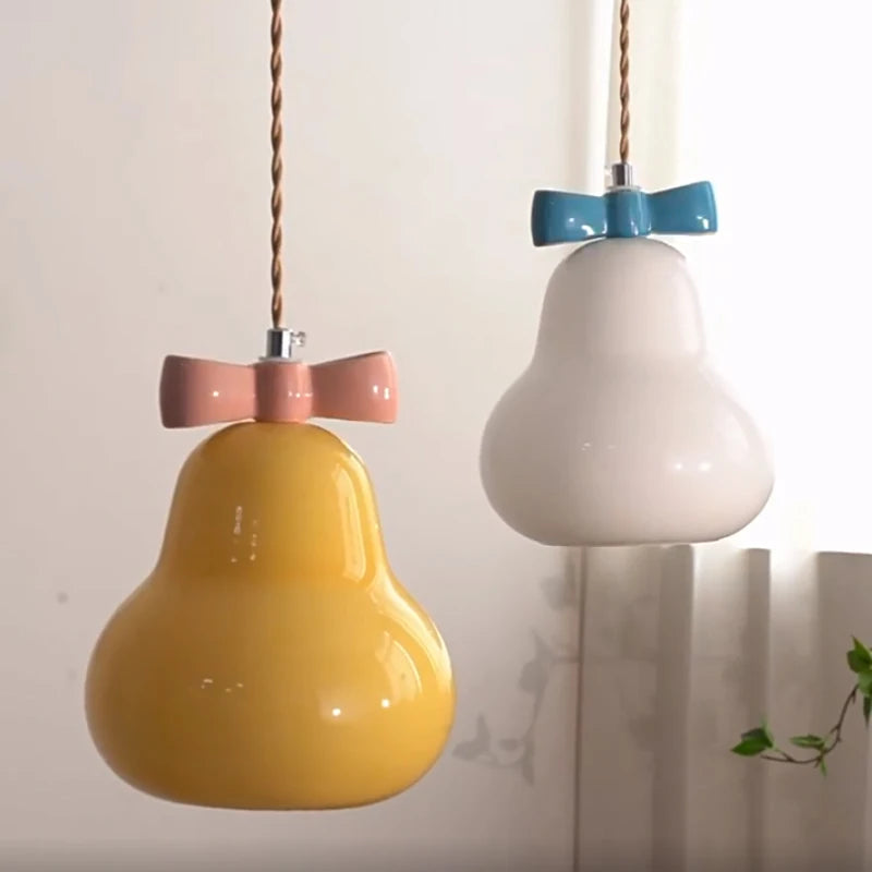 suspension en verre avec nœud rose pour chambre enfant - vue 4 sur 13