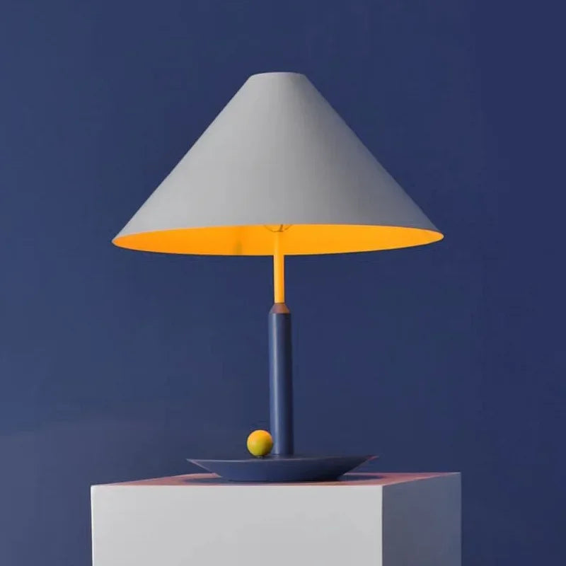 lampe à poser scandinave en métal avec ampoule led - vue 5 sur 8