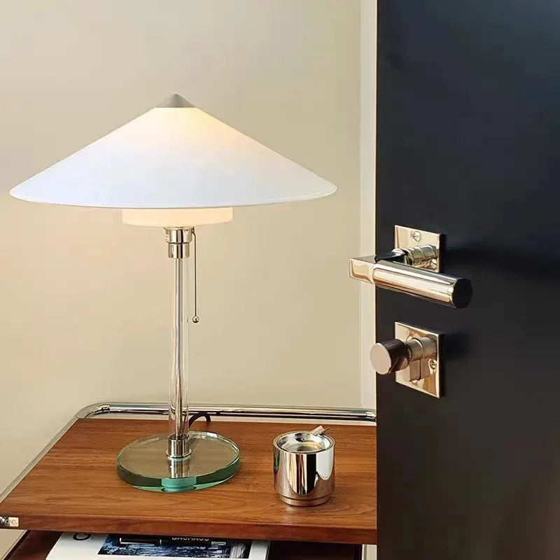 lampe à poser design simple en verre pour lecture et études - vue 4 sur 8