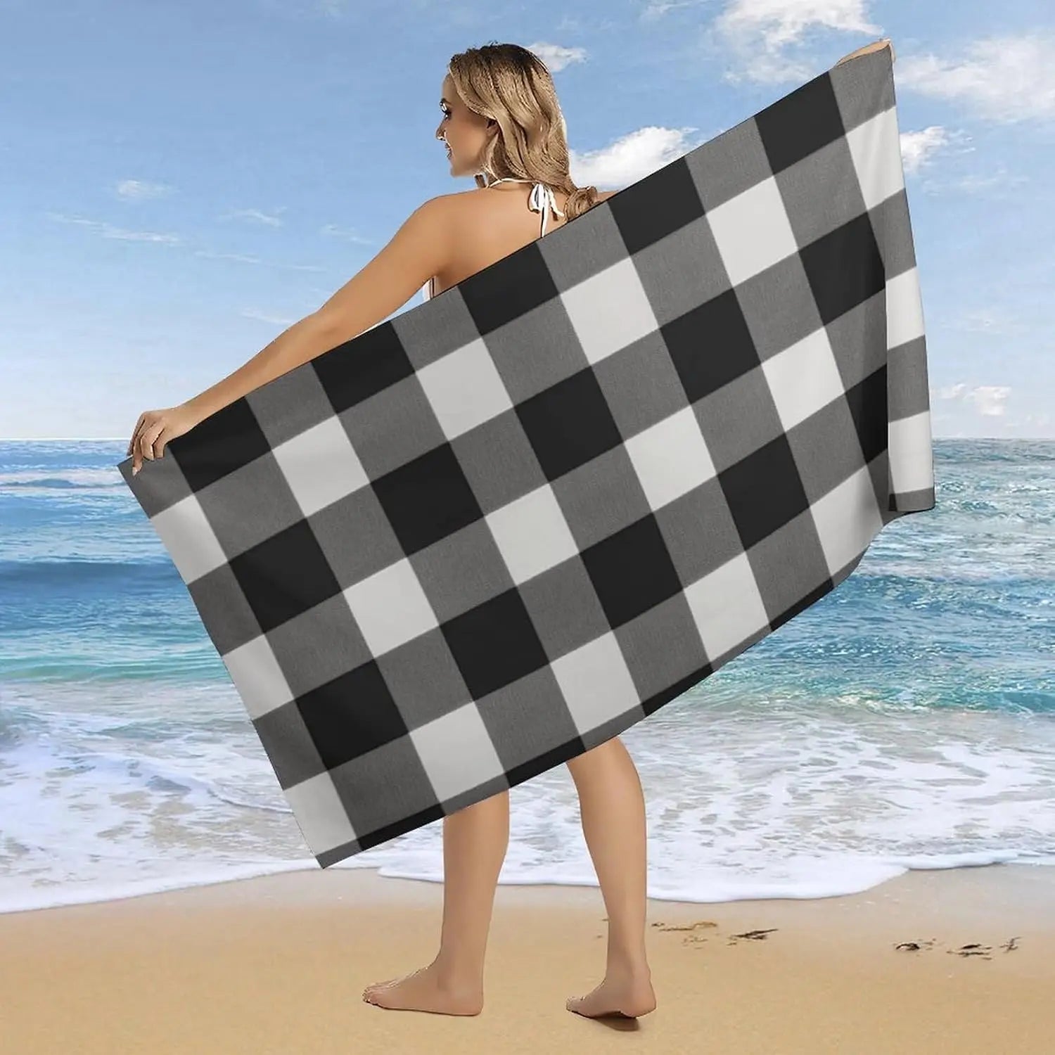 serviette de plage carreaux style leger anti sable - vue 4 sur 6