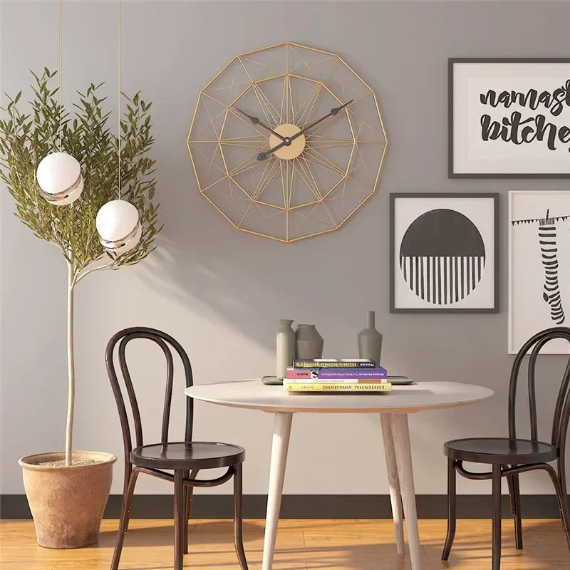 horloge murale géométrique style industriel pour décoration moderne - vue 4 sur 7